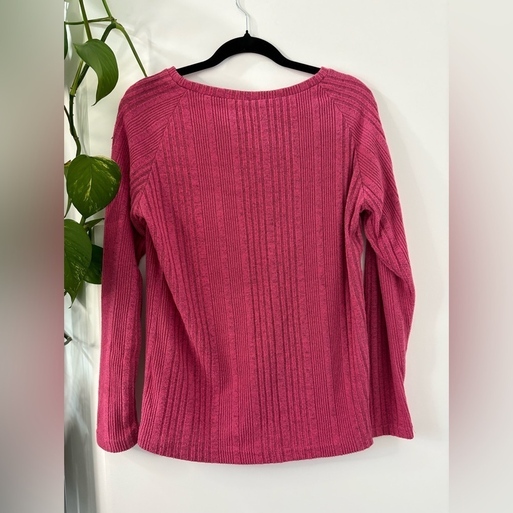 Papillon Blanc Fuchsia Knit Top - Picture 4 of 5